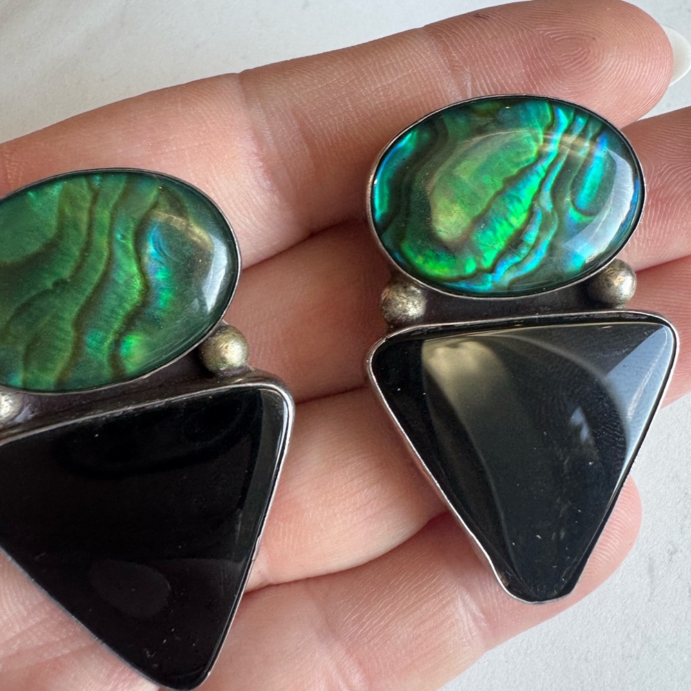 Elegant Sterling Silver Green Abalone and Black Onyx Clip Earrings 26.6g - Picture 1 of 15